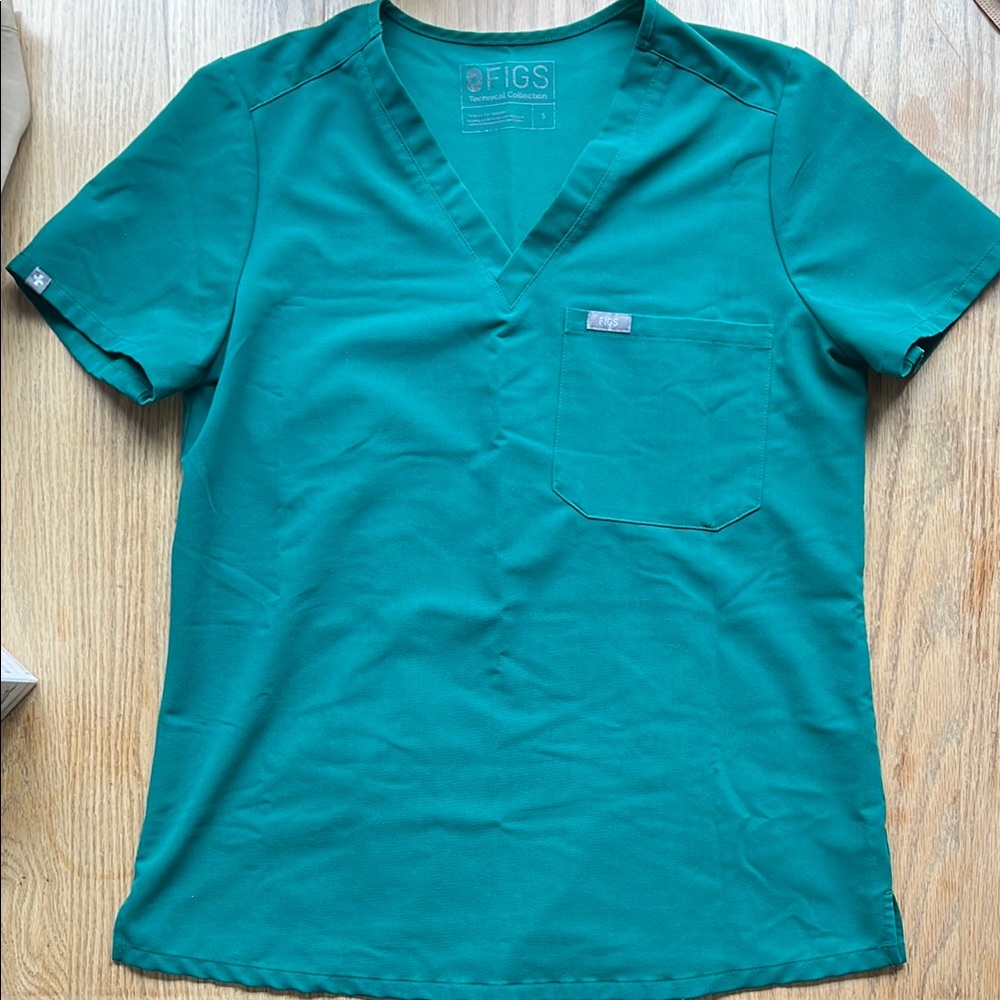 Figs Hunter Green Scrub Top